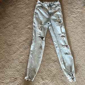 American Eagle light wash jeans